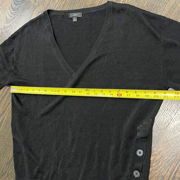 J.CREW Sweater Womens Medium Black Sheer Linen Blend V-Neck Side Buttons Preppy - Picture 8 of 8